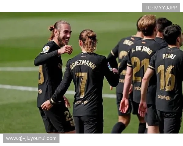 王牌足球球队的崛起与挑战分析及其在国内外赛场的影响力探讨