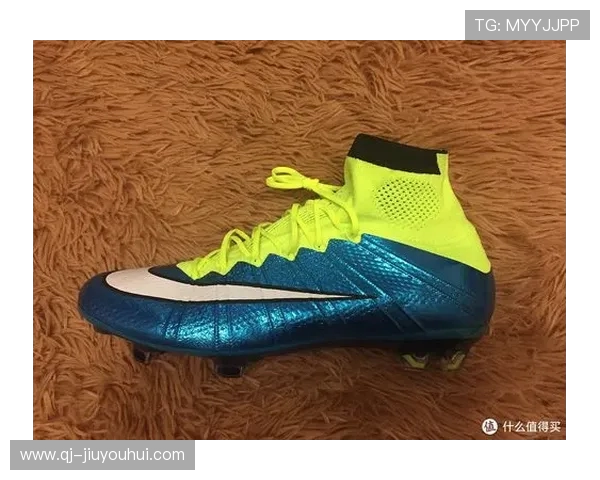 耐克足球内裤助力运动表现提升舒适感，打造专业运动装备新选择